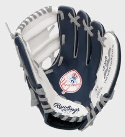 Rawlings New York Yankees 10-Inch Team Logo Glove 8 Rawlings New York Yankees 10-Inch Team Logo Glove -Rawlings Store 22000030111 2