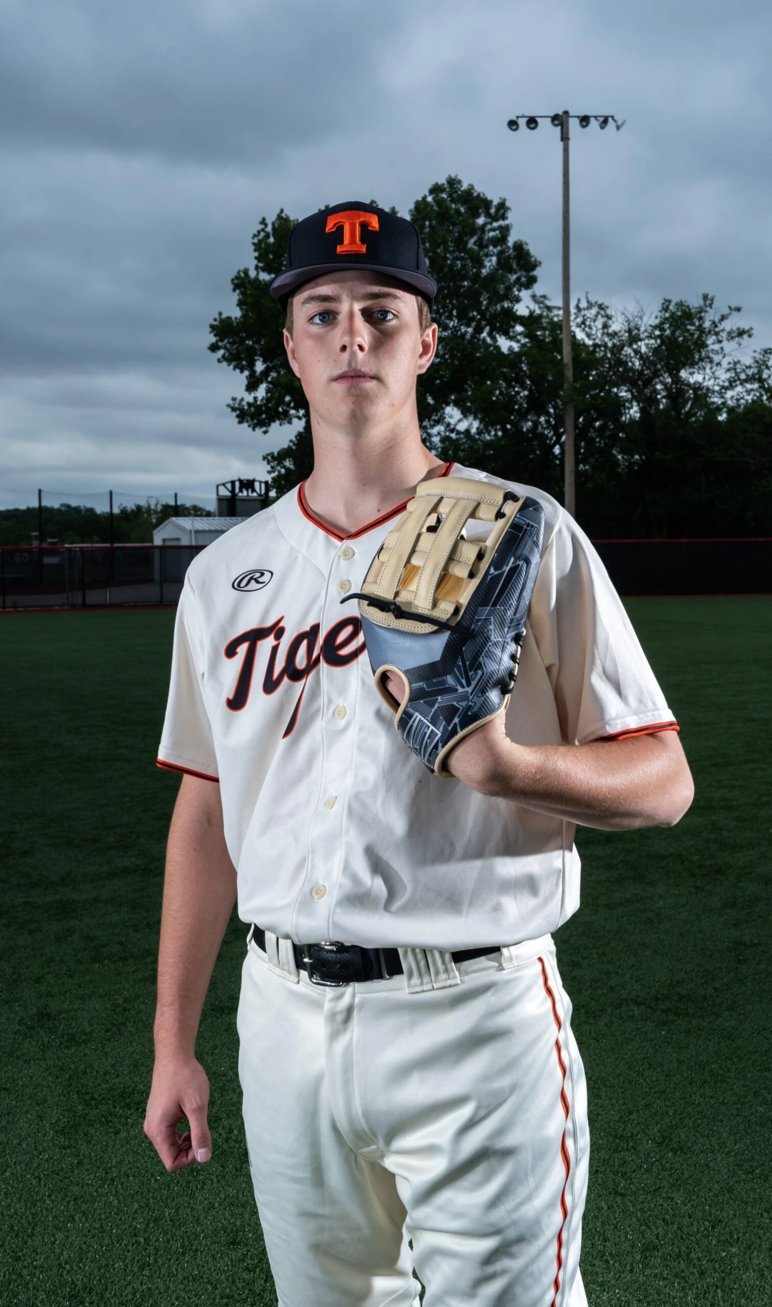 Rawlings REV1X 12.75" Baseball Glove: REV3039-6 7 Rawlings REV1X 12.75" Baseball Glove: REV3039-6 - Image 5